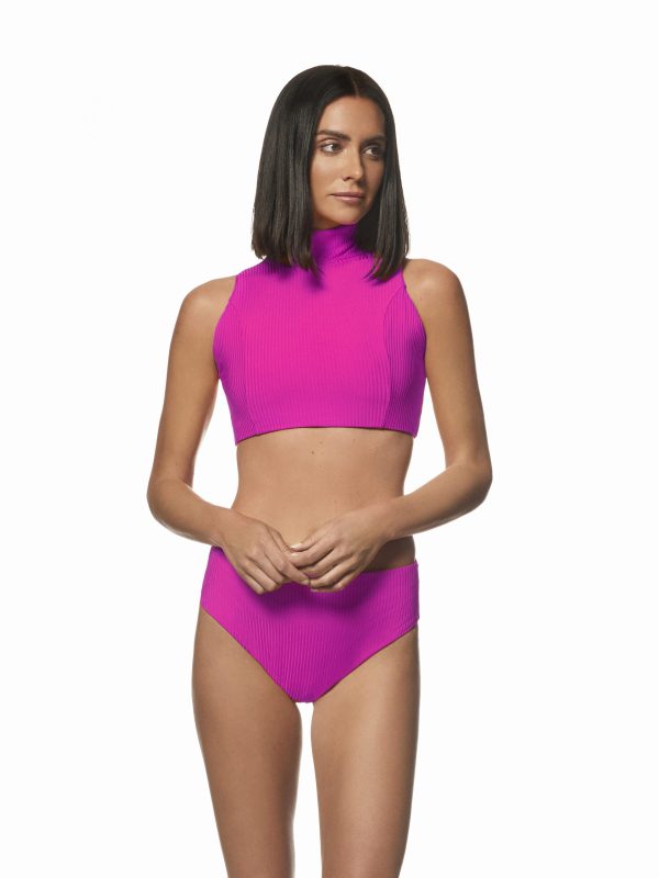 sleeveless crop top bikini